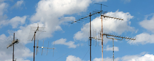 antenas in the sky